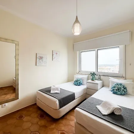 Penthouse T3 Com Terraco E Bbq * Portimao