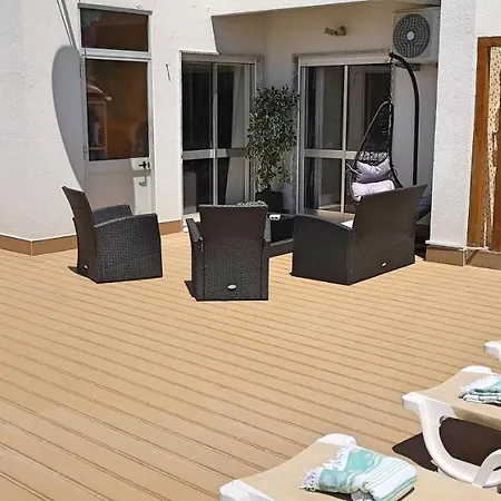 Penthouse T3 Com Terraco E Bbq Apartment Portimao