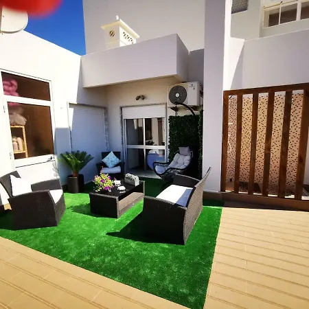 Penthouse T3 Com Terraco E Bbq Apartment Portimao