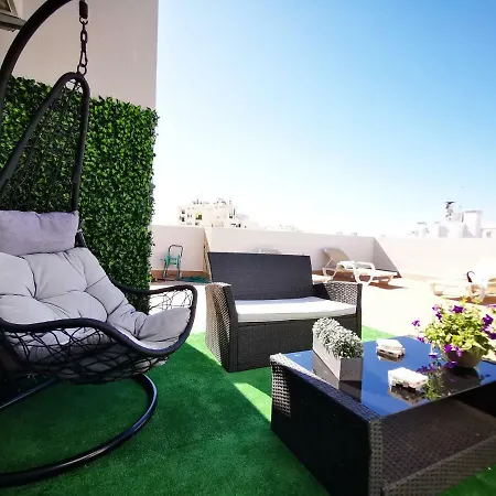 Penthouse T3 Com Terraco E Bbq Apartment *