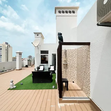 Penthouse T3 Com Terraco E Bbq Apartman