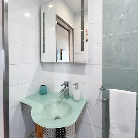 Apartman Penthouse T3 Com Terraco E Bbq