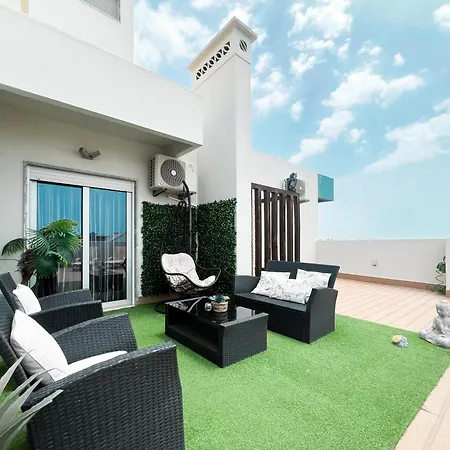 Apartman Penthouse T3 Com Terraco E Bbq *