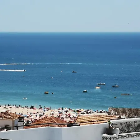 Penthouse T3 Com Terraco E Bbq Apartman